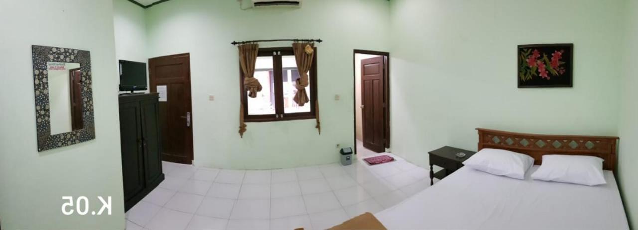 Hotel Embe Pitoe Syariah Gejayan Mitra Reddoorz Pakualaman Exterior foto
