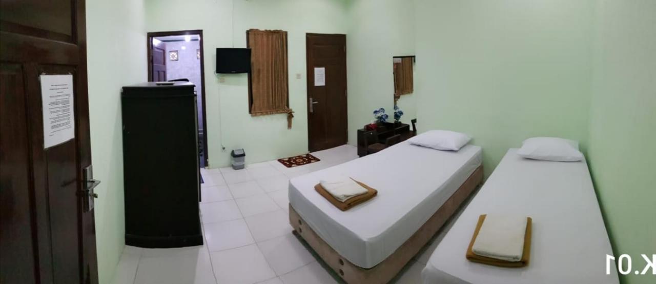 Hotel Embe Pitoe Syariah Gejayan Mitra Reddoorz Pakualaman Exterior foto